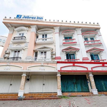 Oyo 2298 Jebres House Syariah Hotel Solo Eksteriør billede