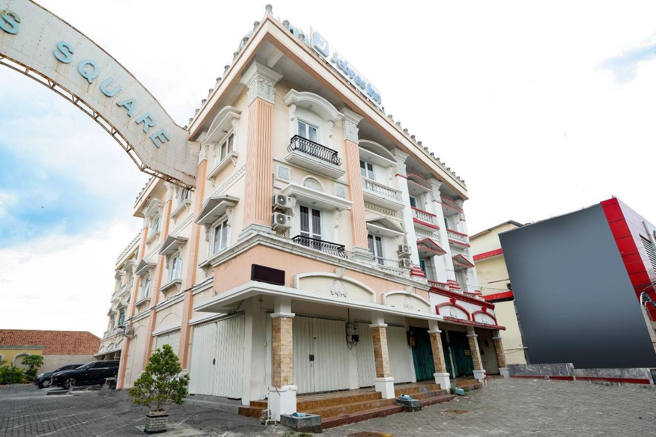 Oyo 2298 Jebres House Syariah Hotel Solo Eksteriør billede