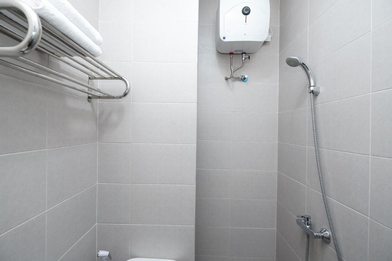 Oyo 2298 Jebres House Syariah Hotel Solo Eksteriør billede